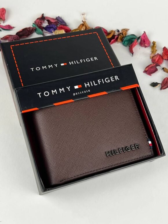 Tommy Hilfiger Men's Leather Wallet – Classic Black
