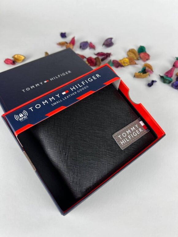 Tommy Hilfiger Vernon Men's Leather Textured Wallet - Black