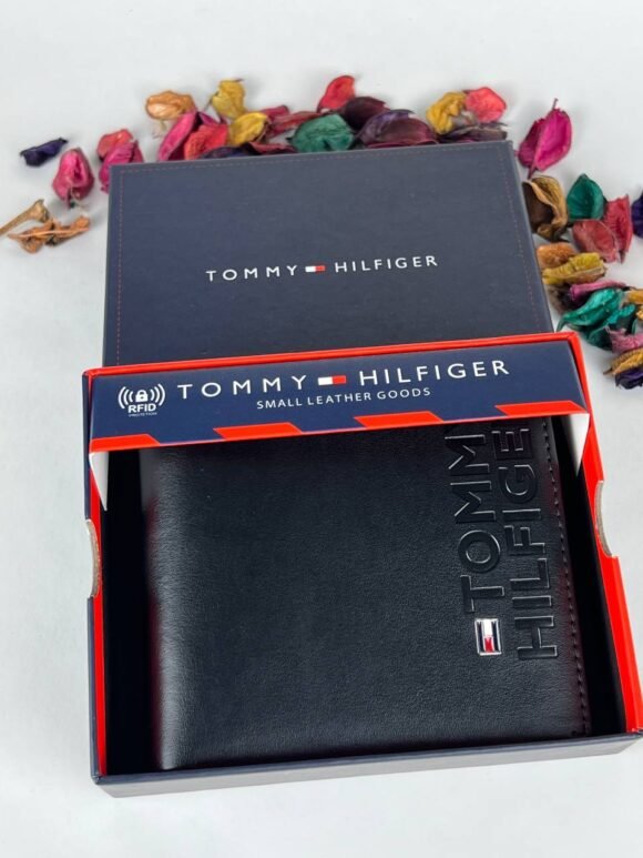 Tommy Hilfiger Men's Classic Bifold Wallet – Genuine Leather, Black
