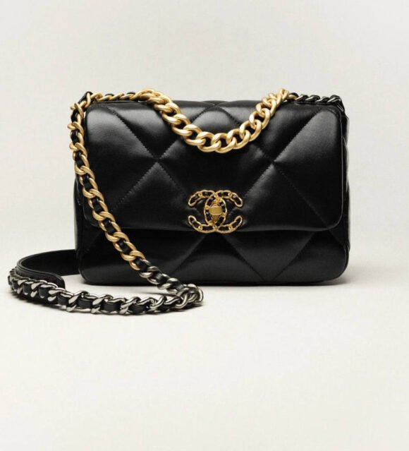 CHANEL 19 Handbag – Shiny Lambskin with Mixed Metal Hardware