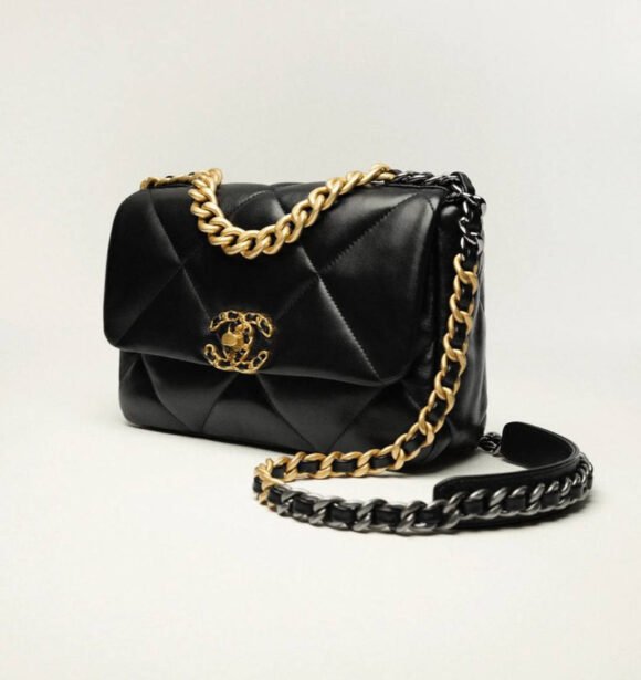 CHANEL 19 Handbag – Shiny Lambskin with Mixed Metal Hardware - Image 4